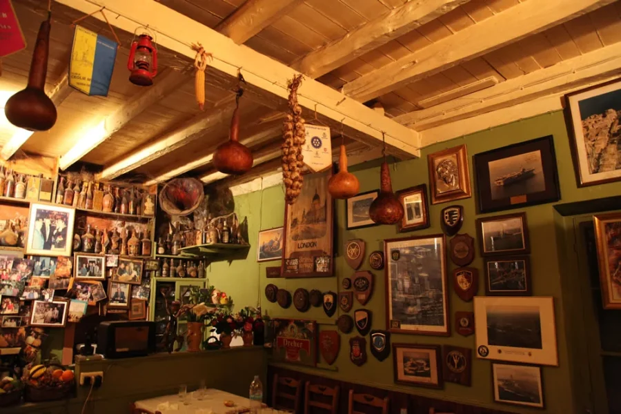 greek taverna evening corfu 4